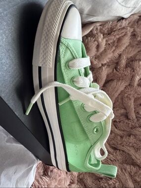 Women’s mesh converse brand new